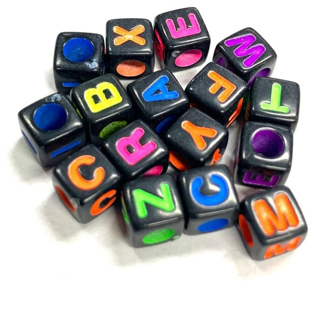 Micanga Conta Dado Letras 6X6Mm 25G Pt Kit (Pacote) - imagem 4