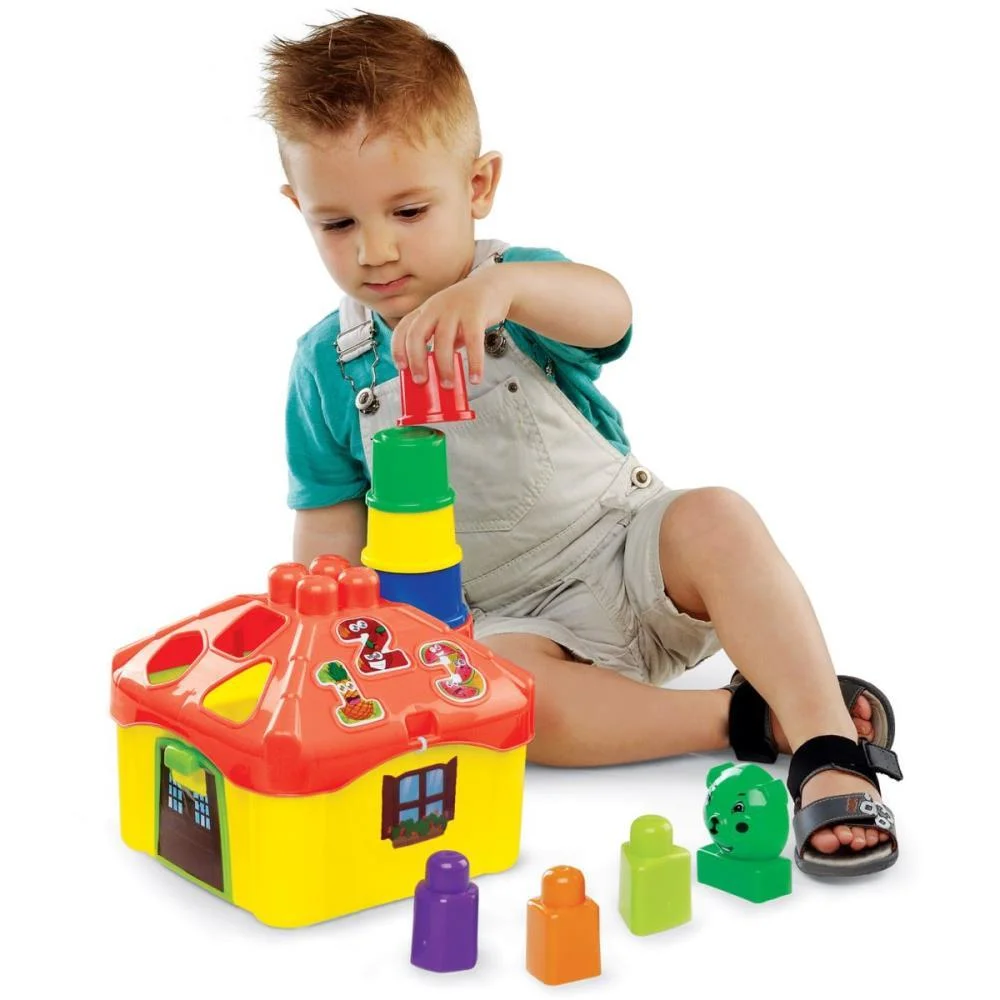 Brinquedo Educativo Casinha De Atividades Dismat - imagem 3